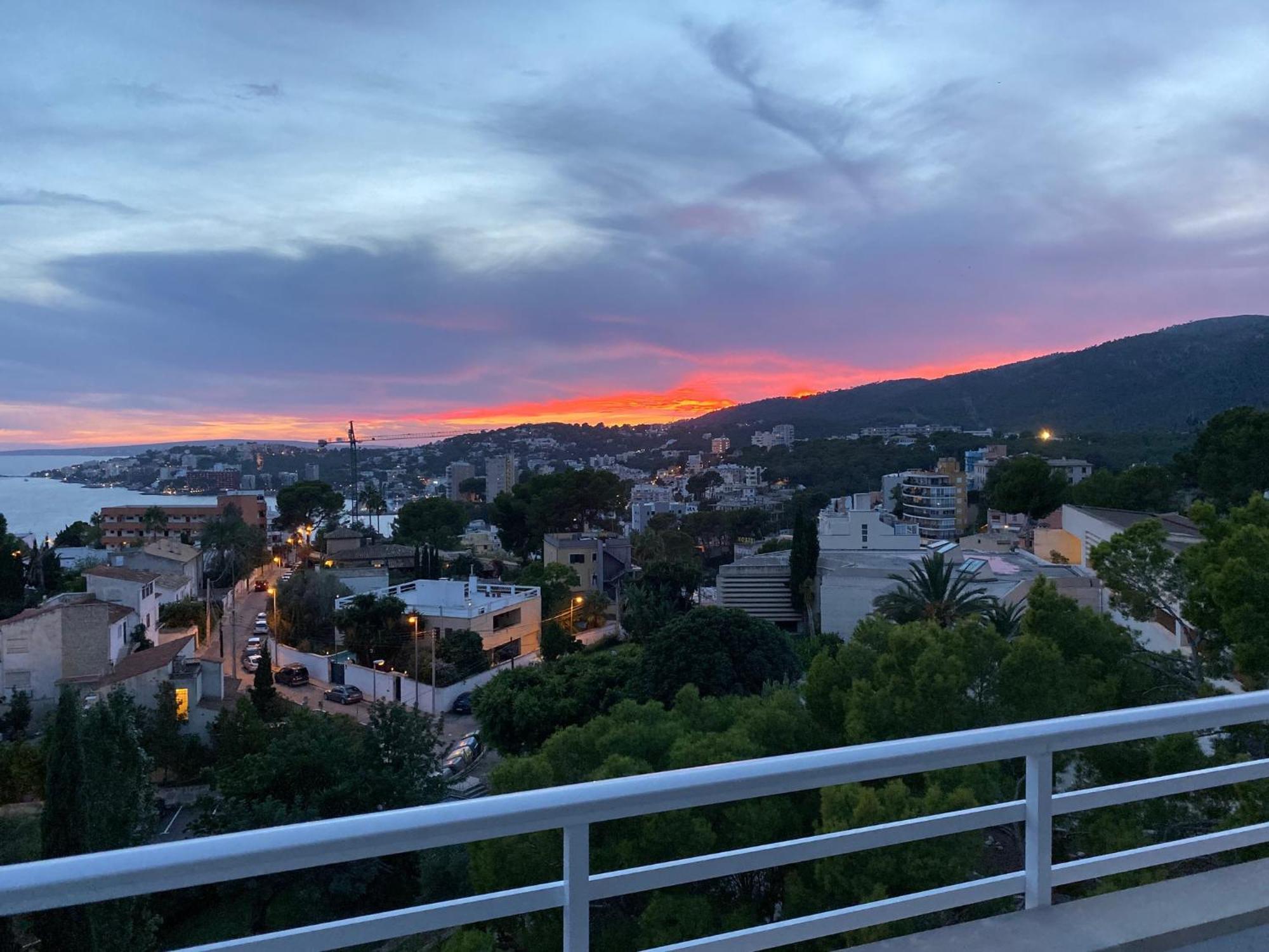 Apartamento Estudio Con Terraza Y Vistas Al Mar 500 Metros De Cala Mayor Playa